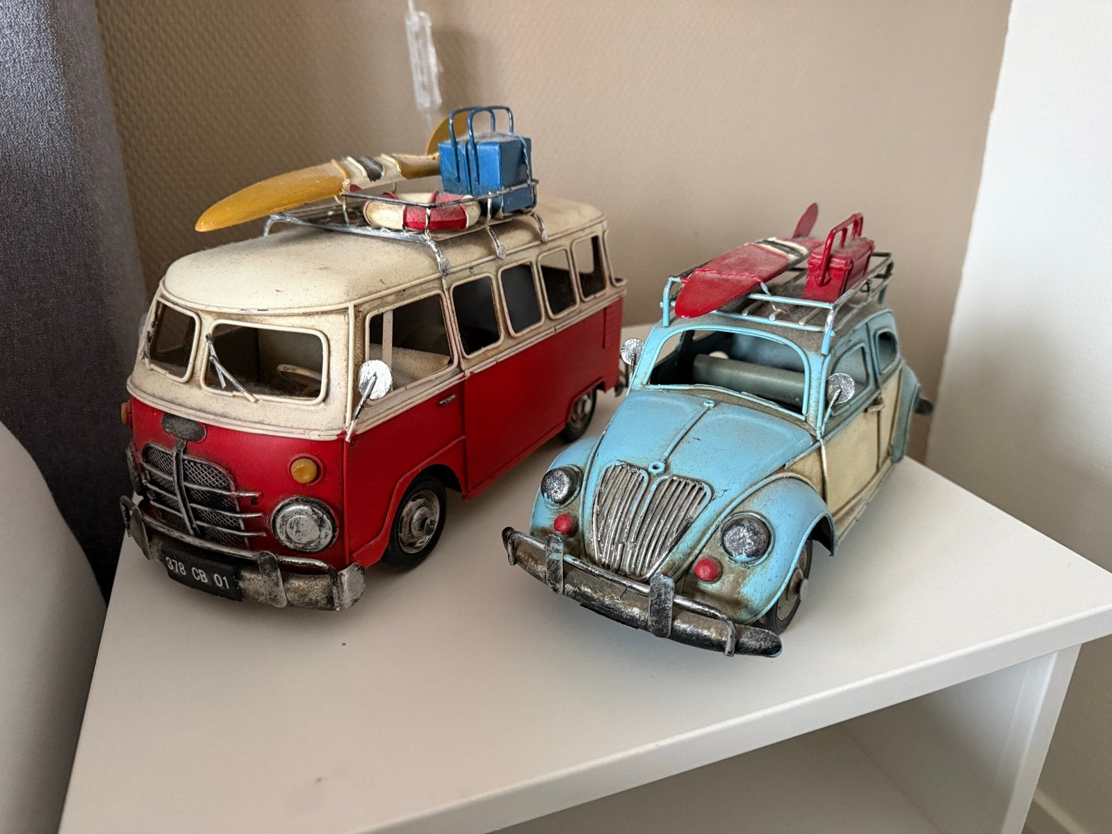 Vintage decoratieve busjes met surfplanken, Ophalen, Zo goed als nieuw, Overige typen