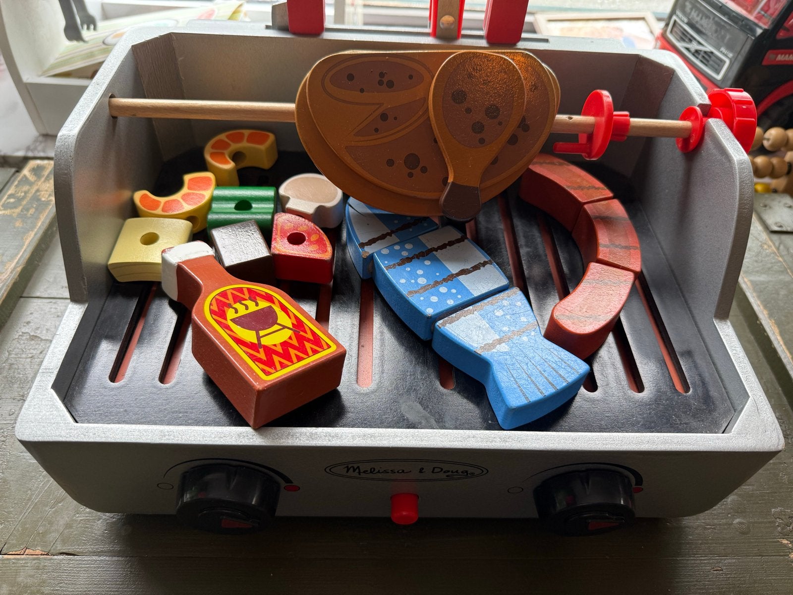 Melissa & Doug Houten BBQ Grill Speelset met Accessoires, Ophalen of Verzenden, Zo goed als nieuw, Jongen of Meisje