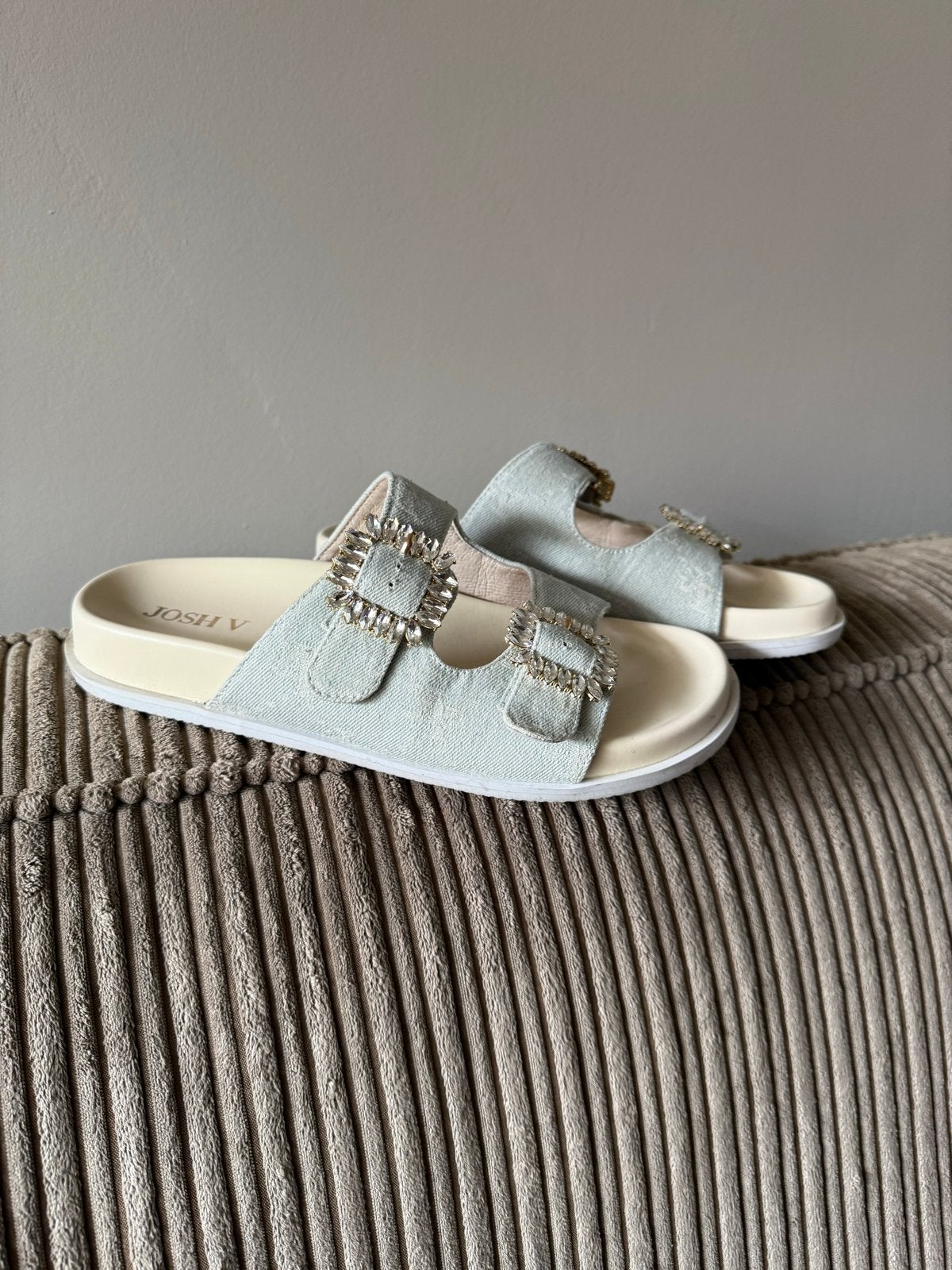 Josh V Slippers maat 38, Kleding | Dames, Schoenen, Zo goed als nieuw, Slippers, Blauw, Verzenden
