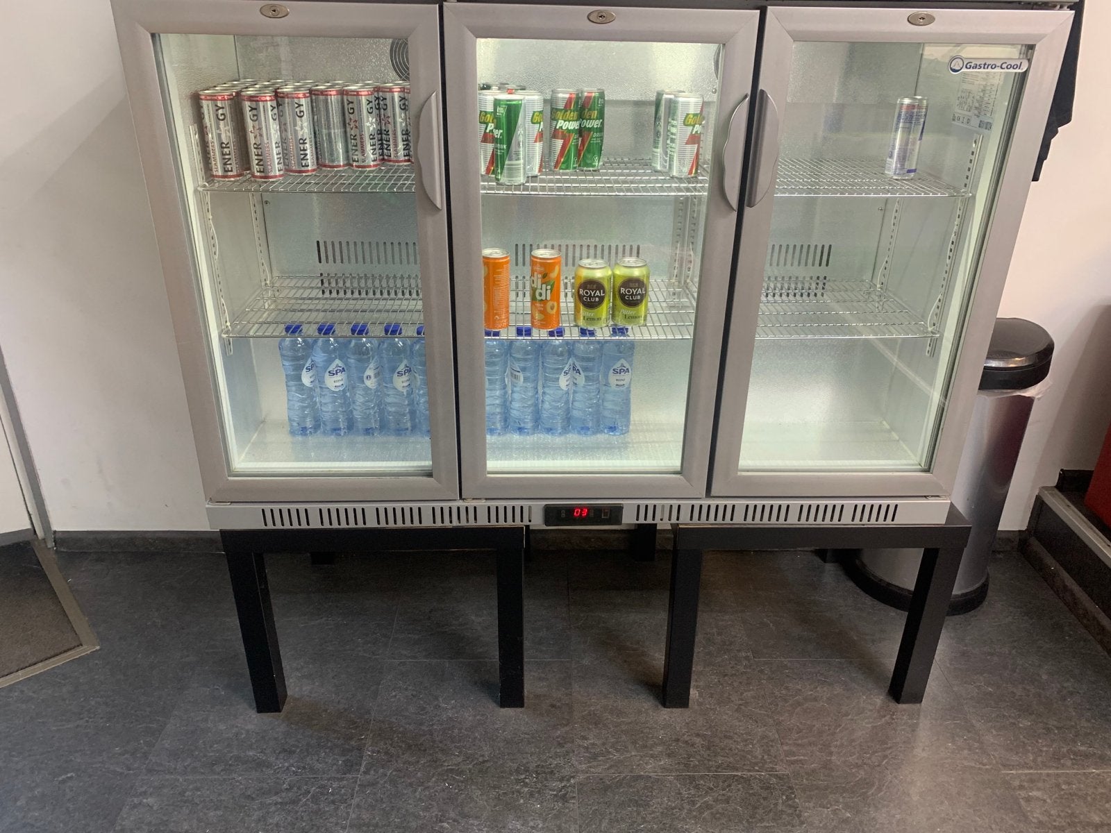 Gastro-Cool Drankkoelkast met 3 deuren, 200 liter of meer, 60 cm of meer, Ophalen, 85 tot 120 cm