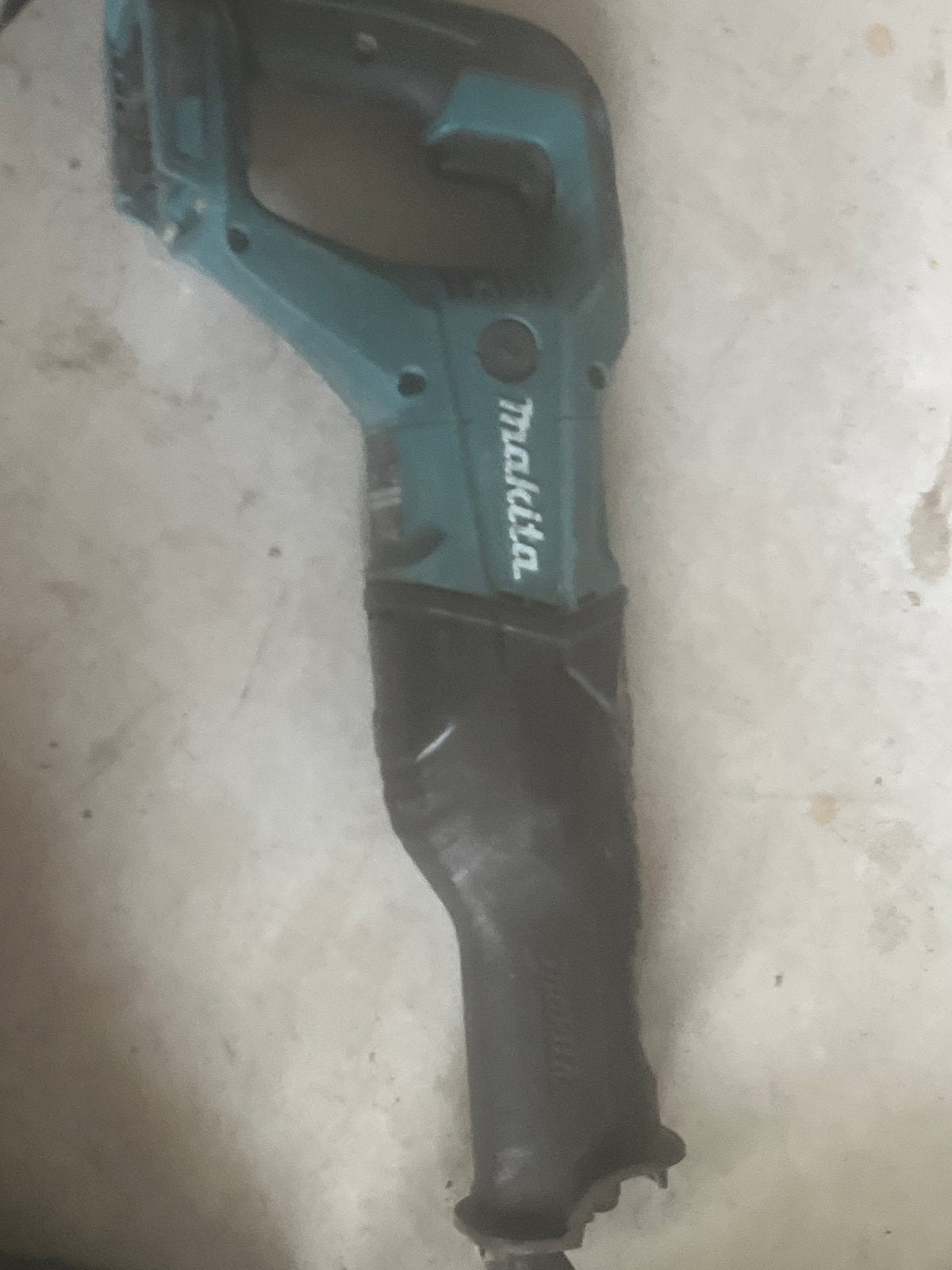 Makita Reciprozaag - Gebruikt maar in goede staat, Gebruikt, 70 mm of meer, 600 tot 1200 watt, Ophalen of Verzenden
