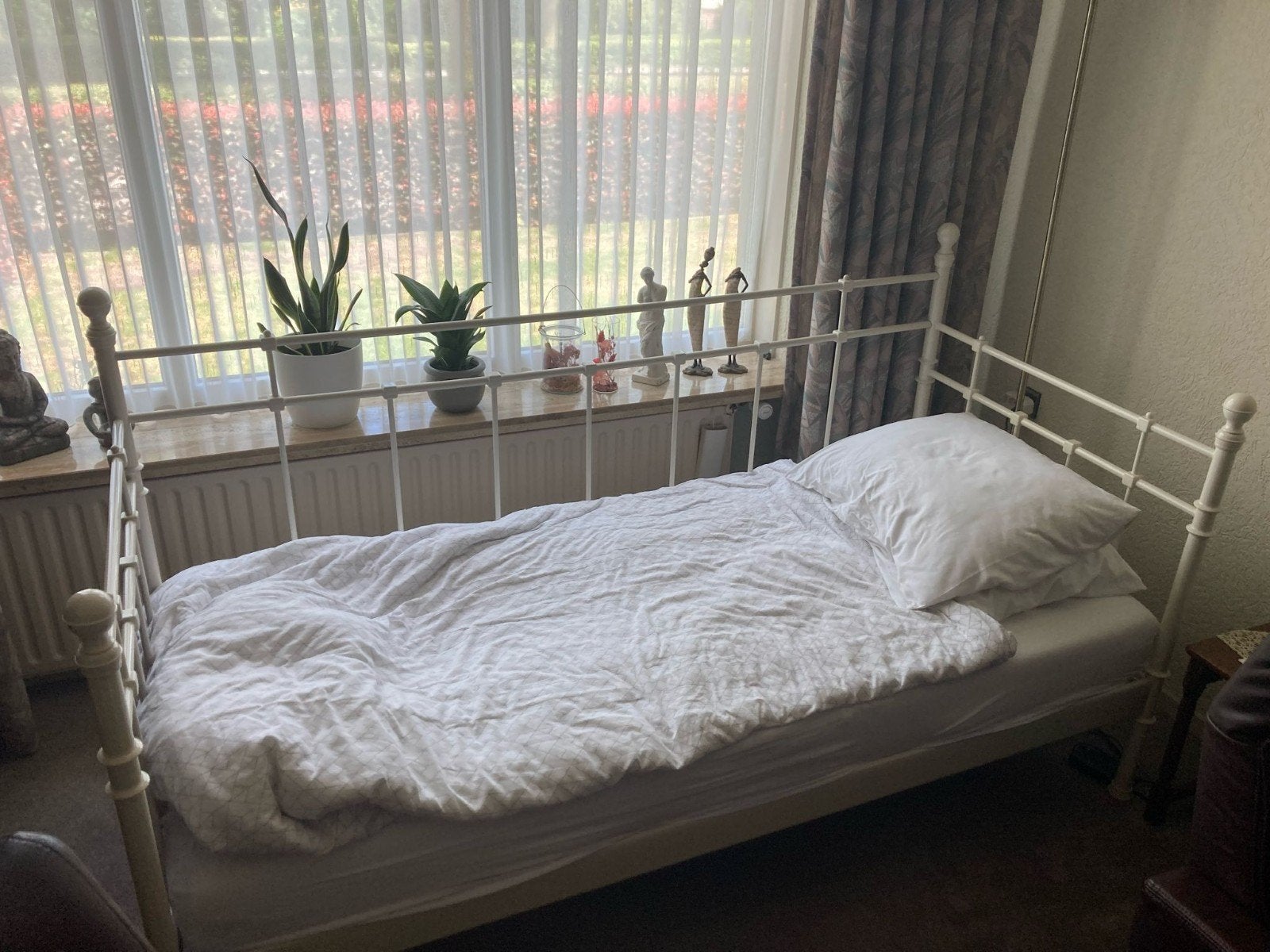 IKEA Tromsnes met Nachtkastje - Wit Metaal, Gebruikt, 90 cm, Eenpersoons, Wit