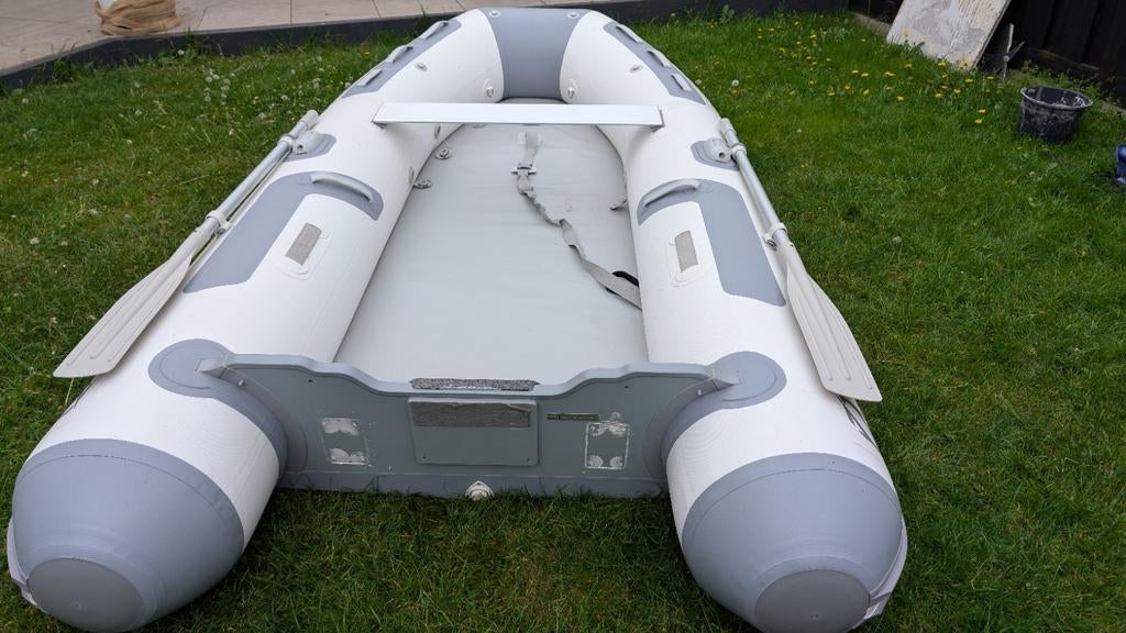 Zodiac 350 aero rubberboot en opberghoes, Ophalen, Gebruikt, Motorboot