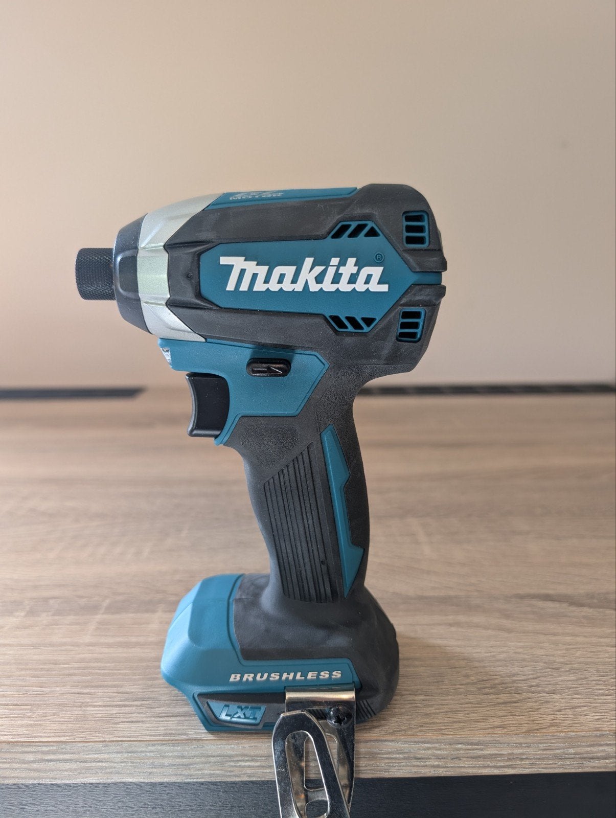 Makita DTD153 Nieuw., Doe-het-zelf en Verbouw, Ophalen of Verzenden, Nieuw