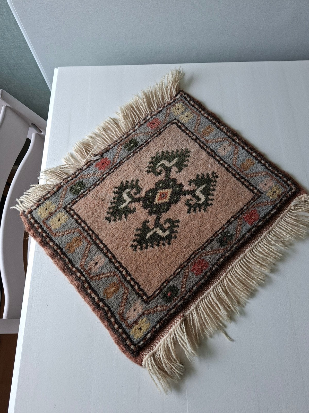 Klein oosters kleedje.tafelkleedje, Ophalen of Verzenden, Minder dan 50 cm, Minder dan 50 cm