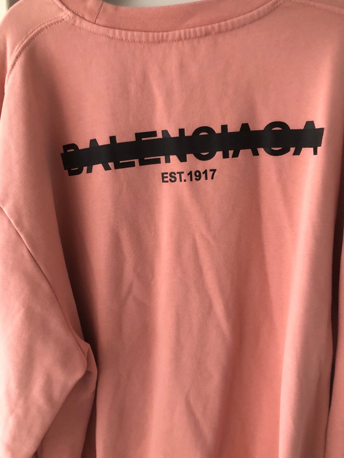 Balenciaga EST.1917 roze sweater, Ophalen of Verzenden, Gedragen, Maat 42/44 (L), Roze