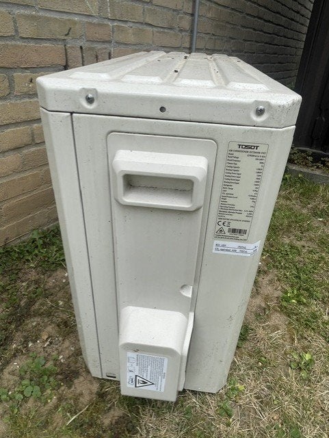 Buiten unit airco, Witgoed en Apparatuur, Airco's, Ophalen, Koelen en Ontvochtigen, Minder dan 60 m³, 3 snelheden of meer