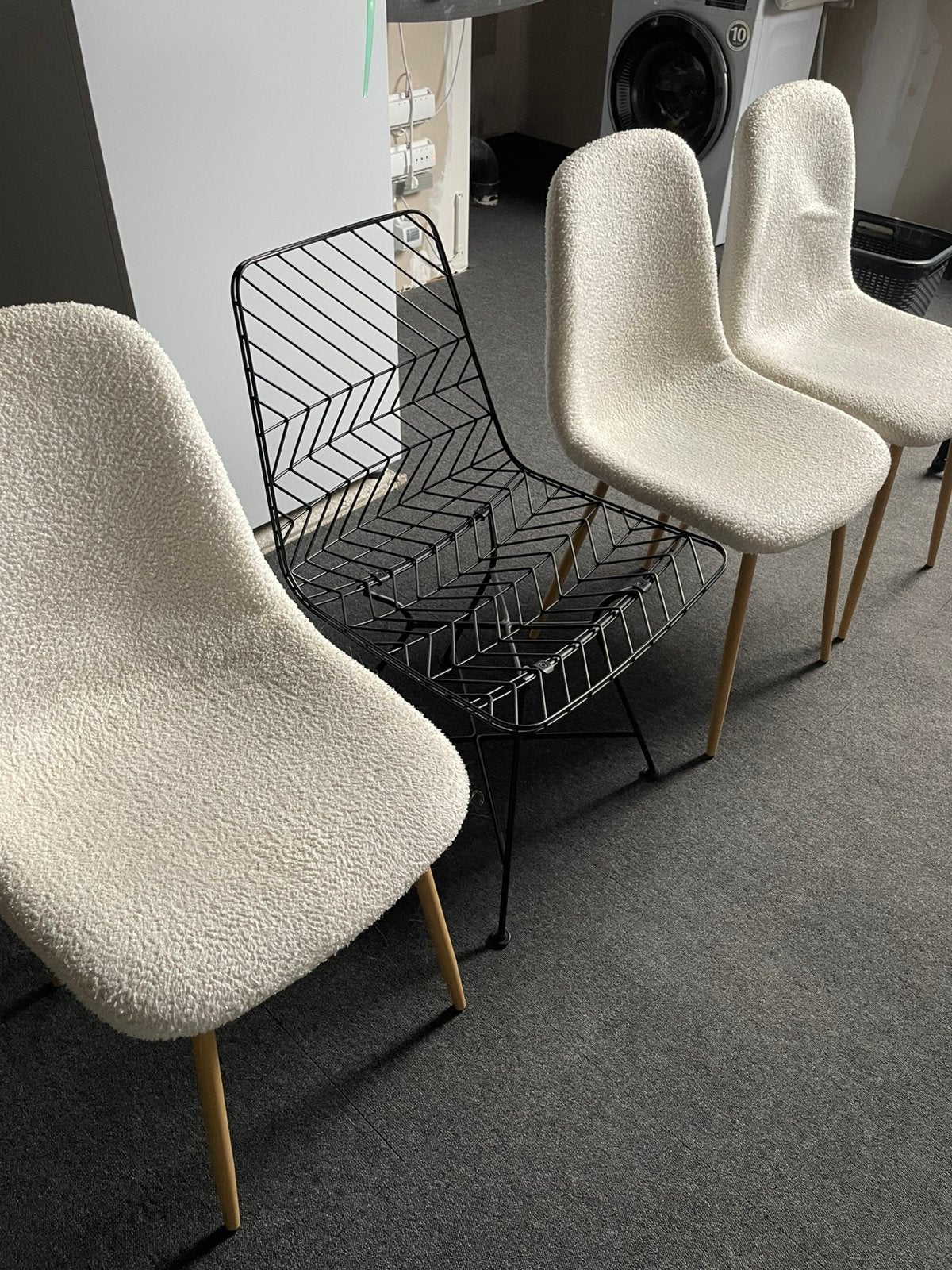 Gratis 4 eetkamer stoelen, Ophalen, Zo goed als nieuw, Vijf, Zes of meer stoelen