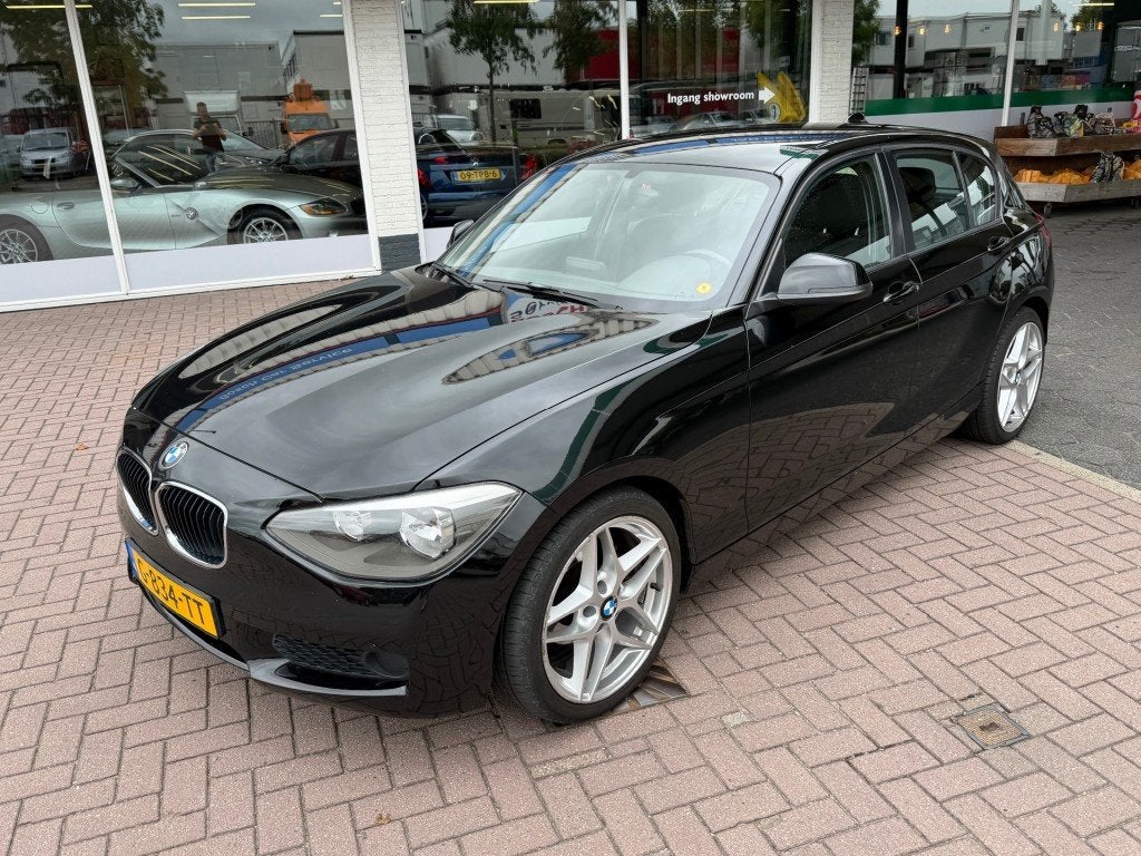 Bmw 1-SERIE 116i BUSINESS Airco - Audio - 6 bak #RIJKLAAR, 1-Serie, Euro 5, Gebruikt, 4 cilinders