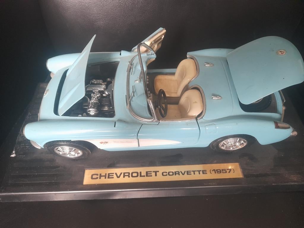 Chevrolet Corvette (1957) Modelauto - Lichtblauw, Ophalen of Verzenden, Gebruikt, Auto, Overige merken