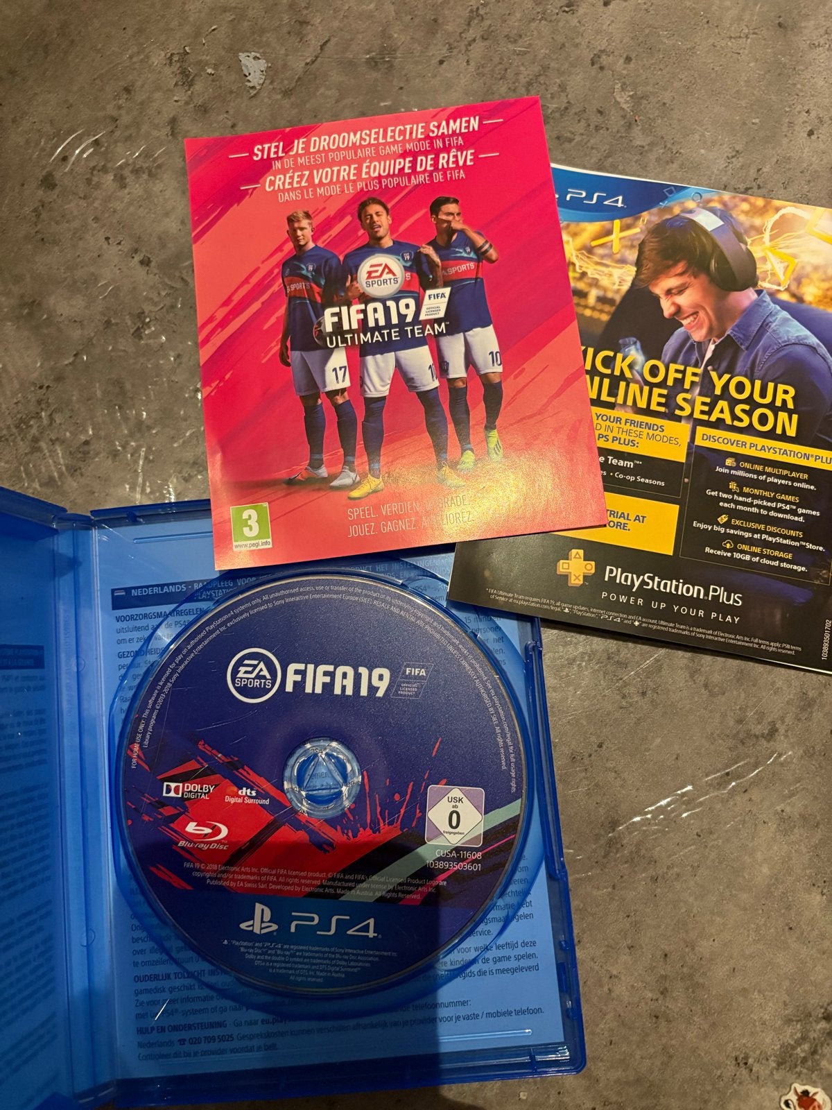 FIFA 19 voor PlayStation 4, Ophalen, Eén computer, Zo goed als nieuw, Sport
