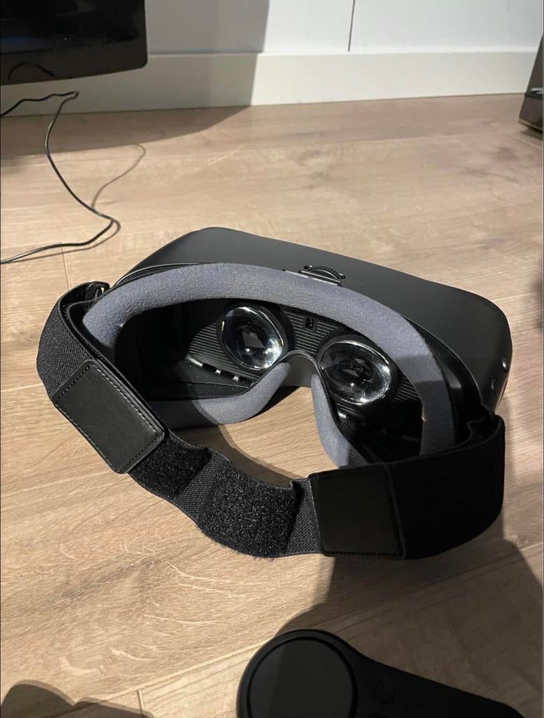 Samsung Gear VR Oculus met controller en hoes, Ophalen, Zo goed als nieuw, VR-bril, Telefoon