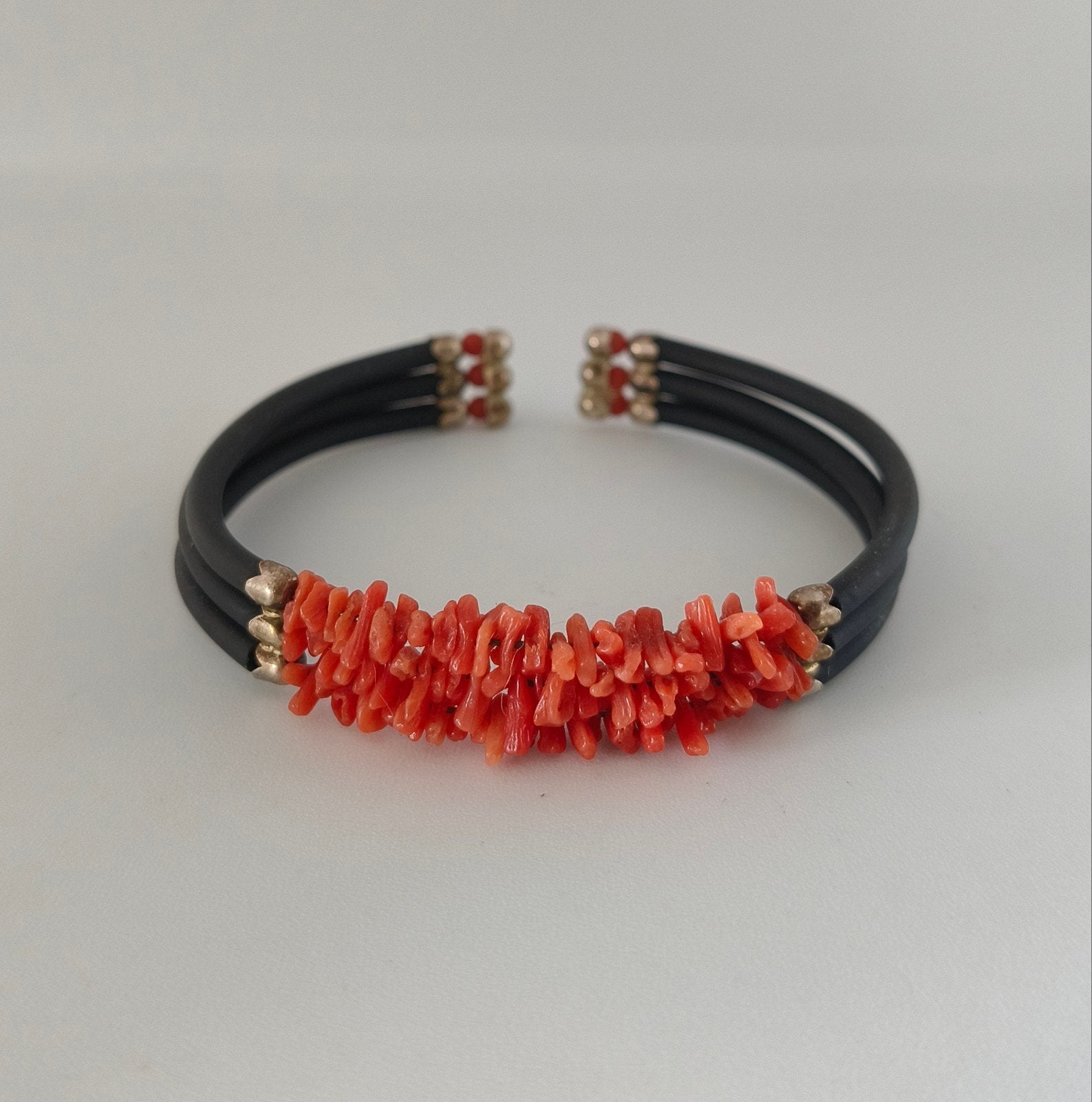 Armband met Rood Koraal en Zilver925, Met bedels of kralen, Verzenden, Nieuw, Elastiek
