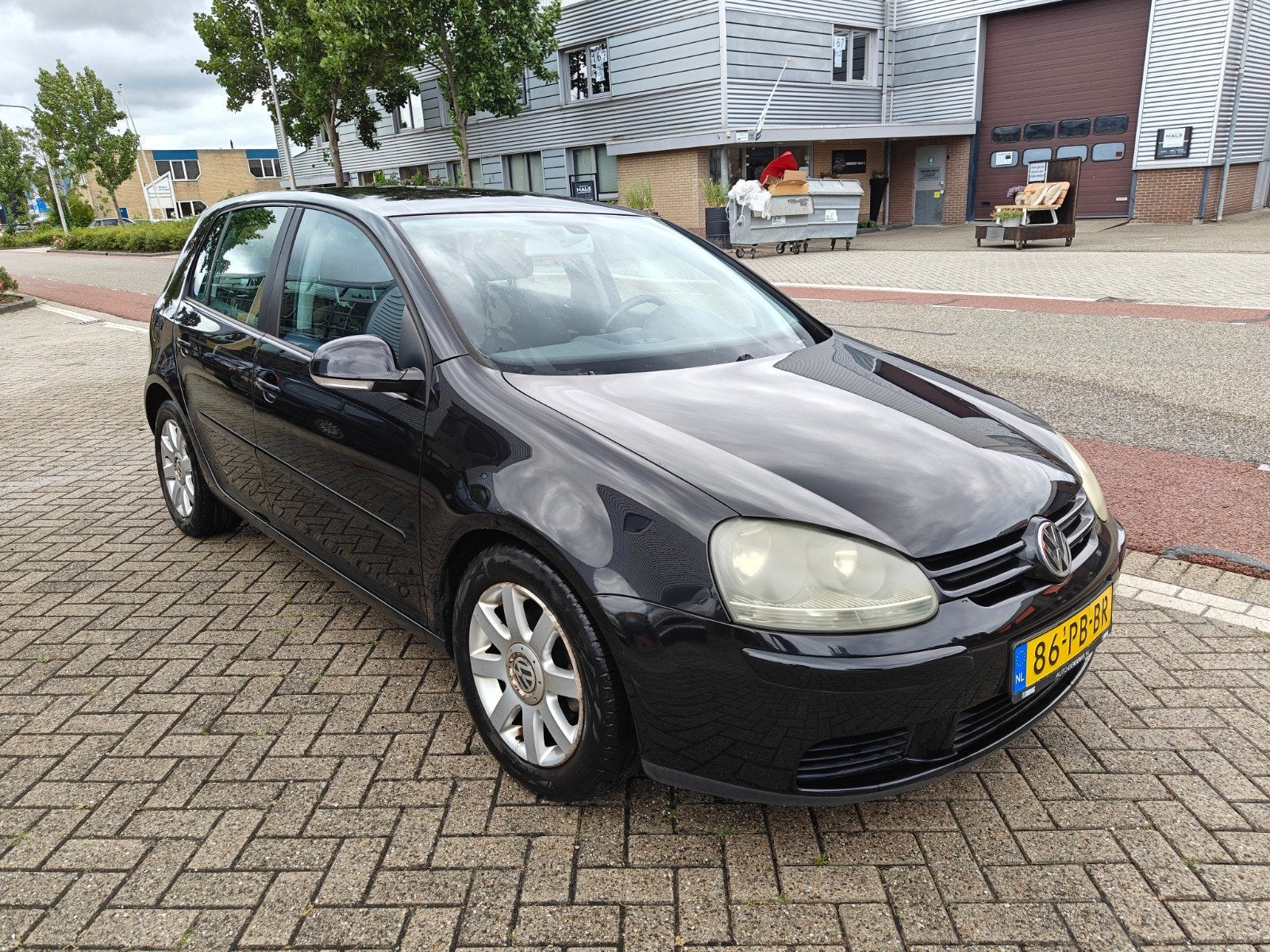 Volkswagen Golf 1.6 16V FSI - 115 pk - nieuwe apk, Auto's, Voorwielaandrijving, 4 cilinders, 620 kg, Zwart