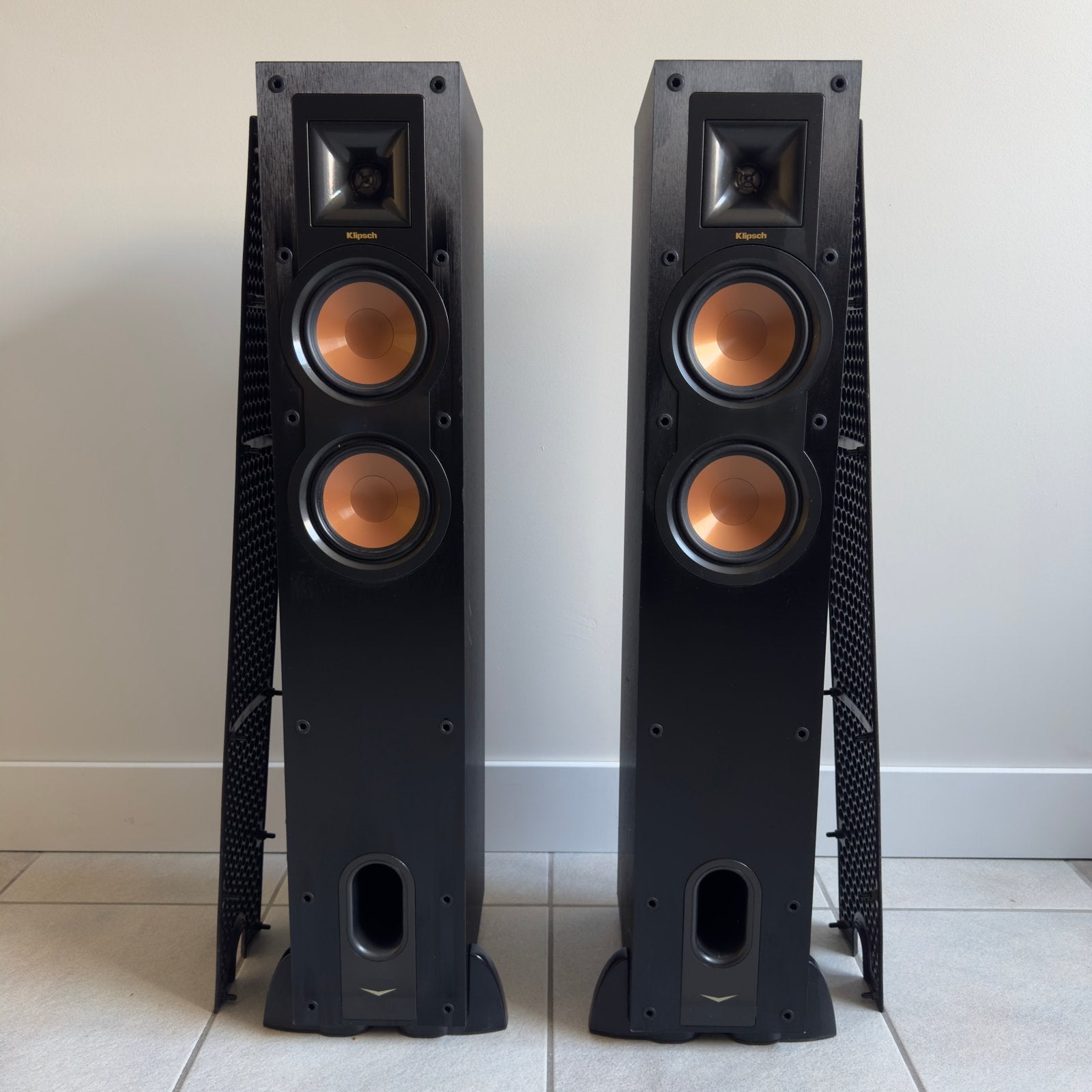 Klipsch R24-f Vloerstaande Luidsprekers - Set, Audio, Tv en Foto, Vloerstaande luidspreker, Zo goed als nieuw, 60 tot 120 watt