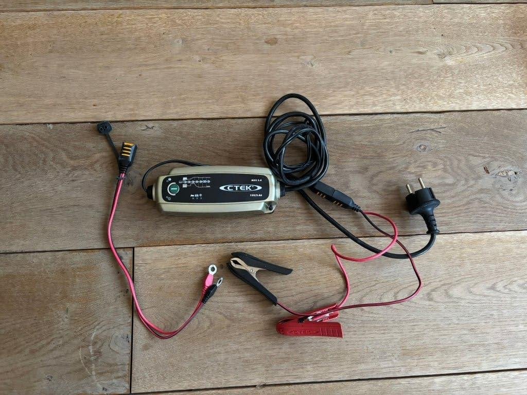 CTEK MXS 3.8 acculader / druppellader 12V – motor & auto, Auto-onderdelen, Accu's en Toebehoren, Ophalen of Verzenden, Gebruikt