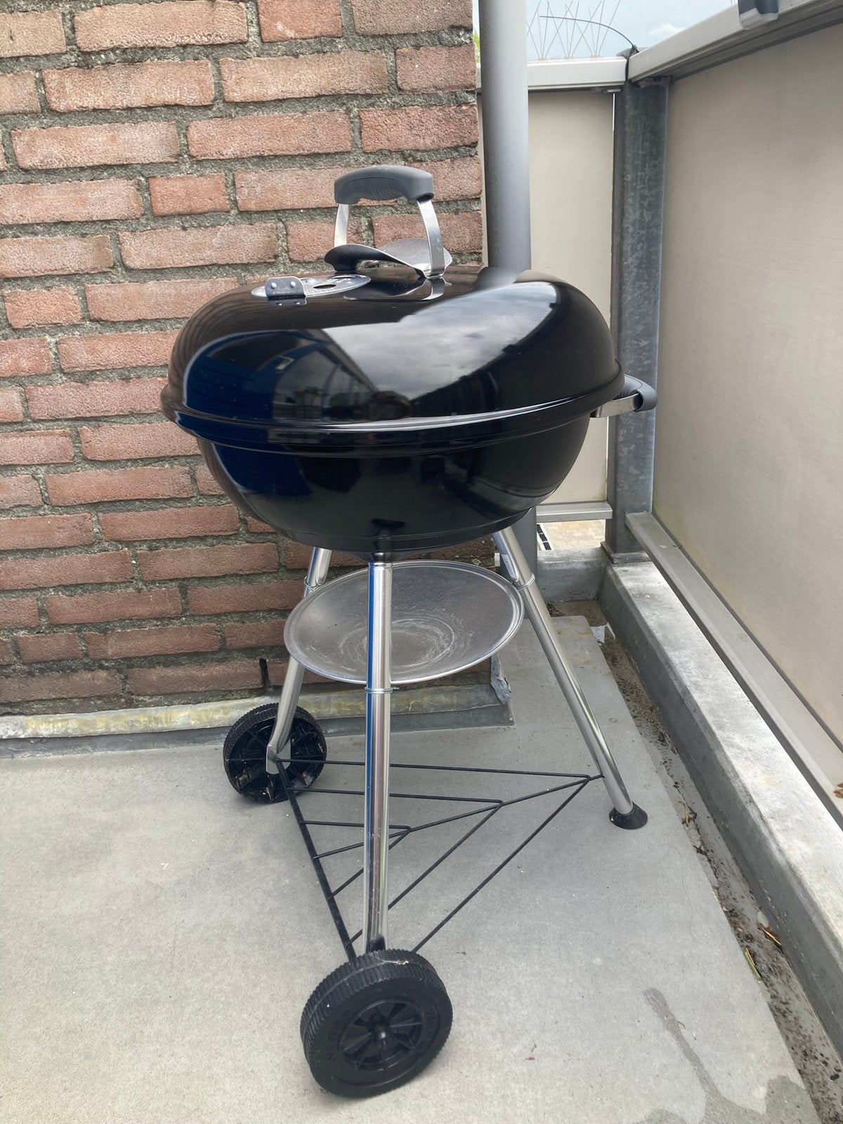 Weber Compact Kettle bbq, Tuin en Terras, Ophalen, Zo goed als nieuw
