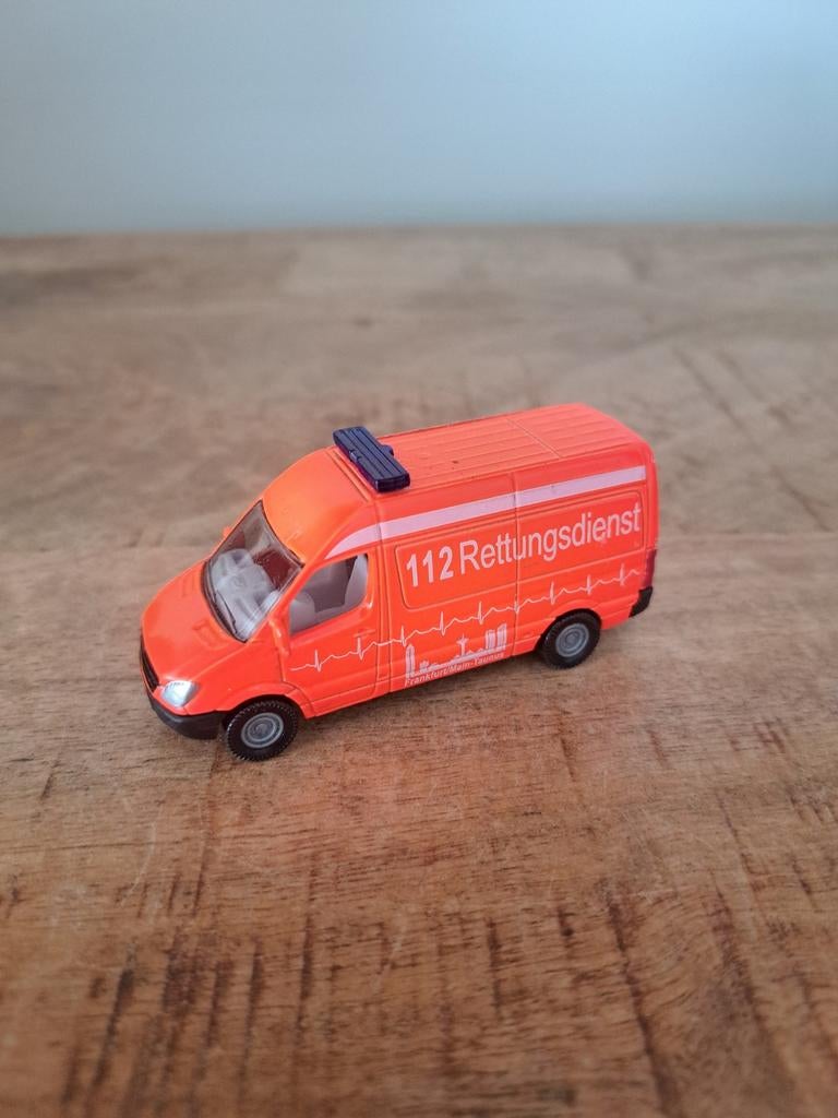 Siku model mercedes ziekenauto, West germany/china, Gebruikt, N.b, Bus of Vrachtwagen
