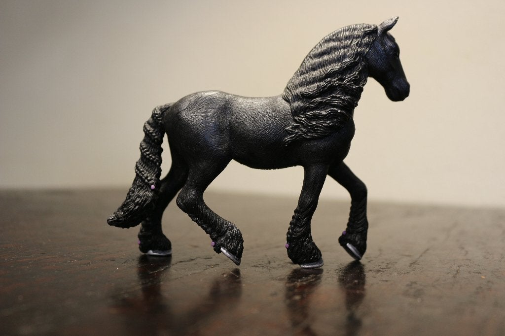 Schleich paard Fries, Verzamelen, Dierenverzamelingen, Ophalen of Verzenden, Zo goed als nieuw, Paard, Beeldje of Figuurtje