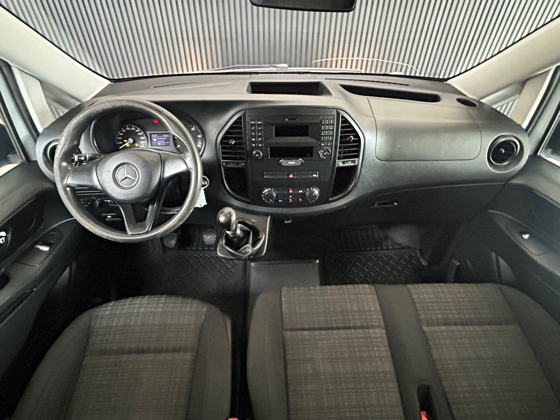 Mercedes-Benz Vito Tourer 109 BlueTEC Base Lang, Auto's, Voorwielaandrijving, Gebruikt, Met garantie (alle), 255 €/maand