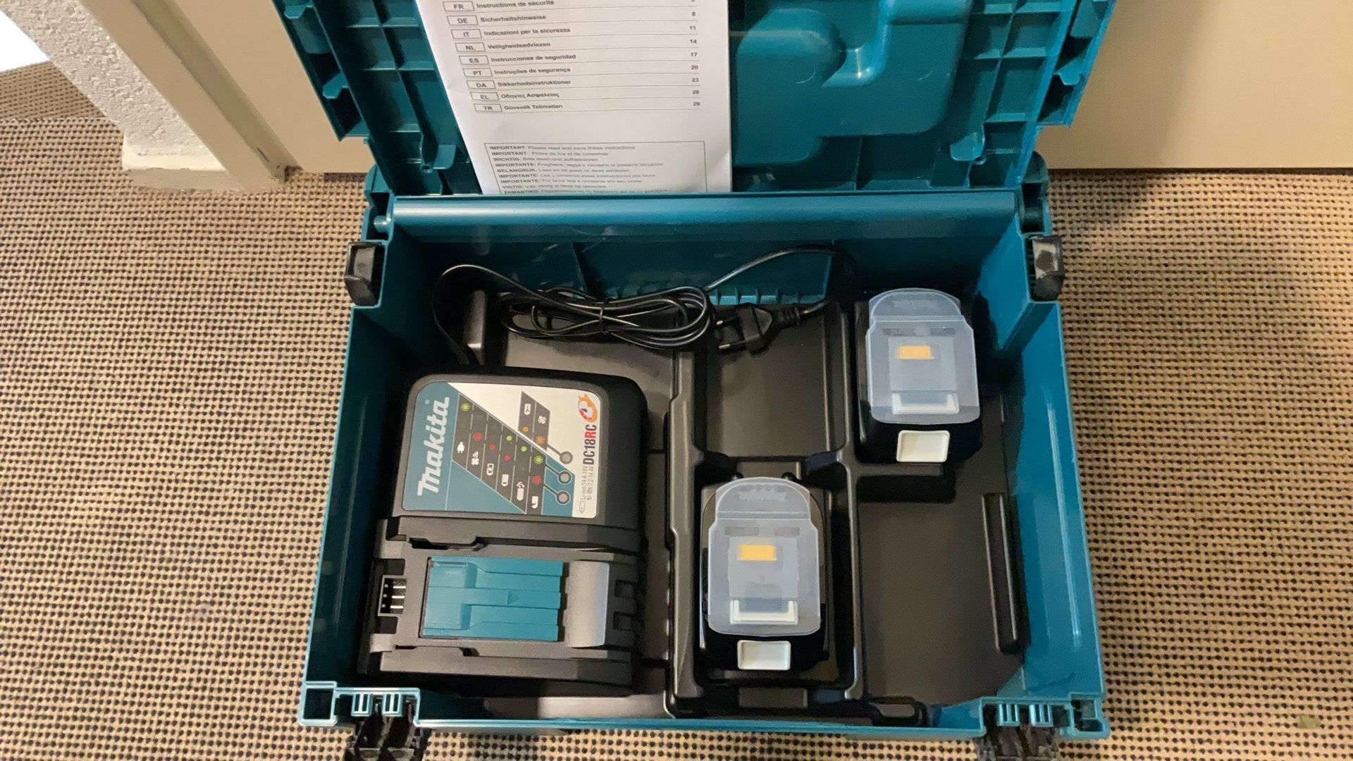 Makita starter pack nieuw, Ophalen of Verzenden, Nieuw