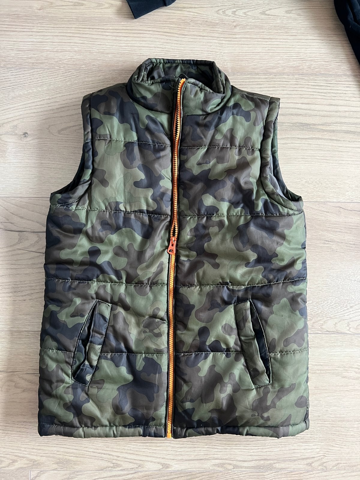 Bodywarmer maat 164 leger print, Ophalen of Verzenden, Zo goed als nieuw, Jas
