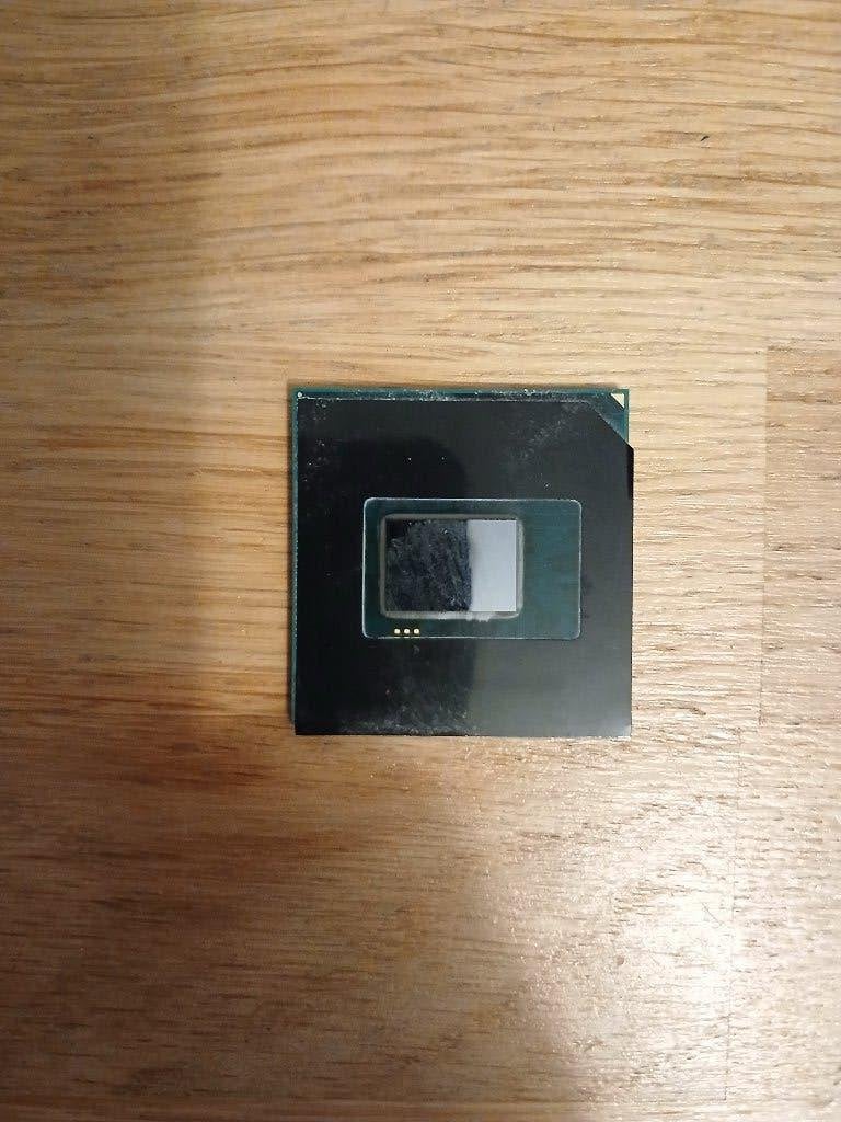 Intel i5 2410M CPU processor Sandy Bridge, Computers en Software, Gebruikt, 2 tot 3 Ghz, Ophalen of Verzenden, 2-core