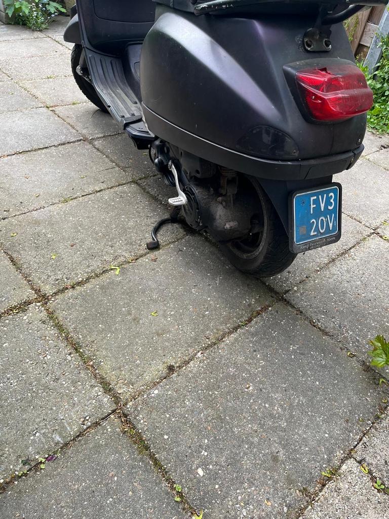 Vespa Scooter 2009 - Mat Zwart/Paars, Ophalen, Gebruikt, Benzine, Vespa LX