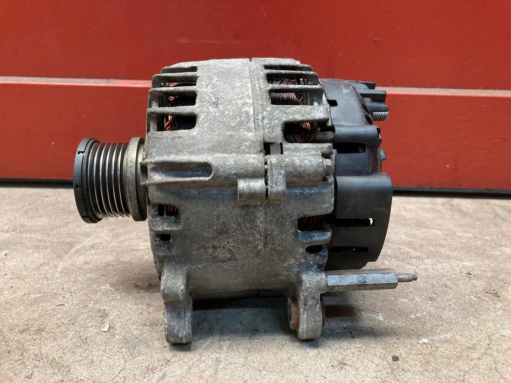 Dynamo Skoda Octavia 1.6 M-code CRKB OE nr 03L903023L, Ophalen of Verzenden, Gebruikt, Seat