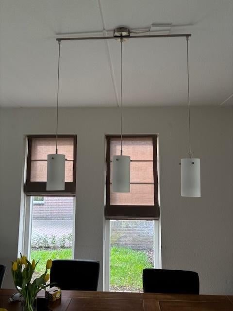 Plafondlamp met 3 lampen van melkglas, Ophalen, Gebruikt, Glas
