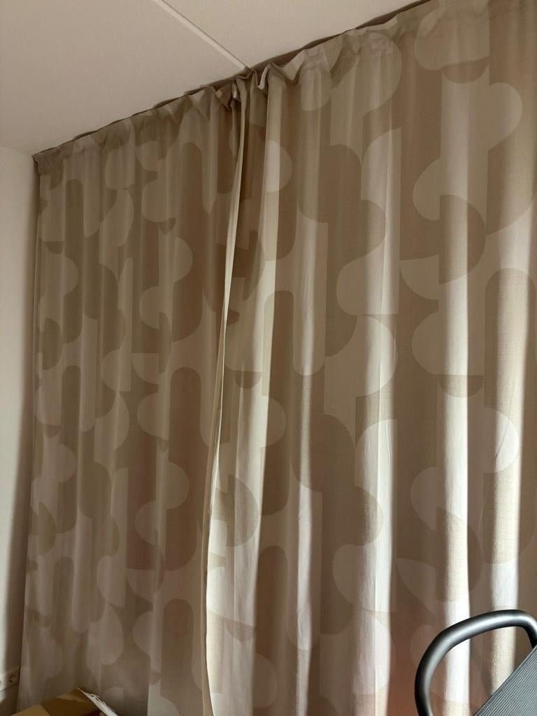 2x IKEA Semi-verduisterende Gordijnen – 143x300 cm, Ophalen, Bruin, 100 tot 150 cm, 200 cm of meer