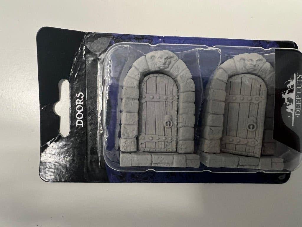Dungeon Doors, Hobby en Vrije tijd, Modelbouw | Figuren en Diorama's, Ophalen of Verzenden, Nieuw, 1:50 of kleiner