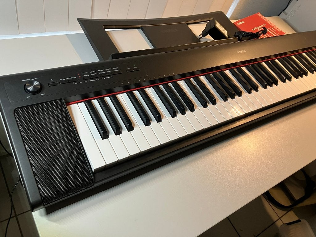 Yamaha NP-32 Piaggero Keyboard 76 toetsen, Yamaha, Ophalen of Verzenden, Zo goed als nieuw, Aanslaggevoelig