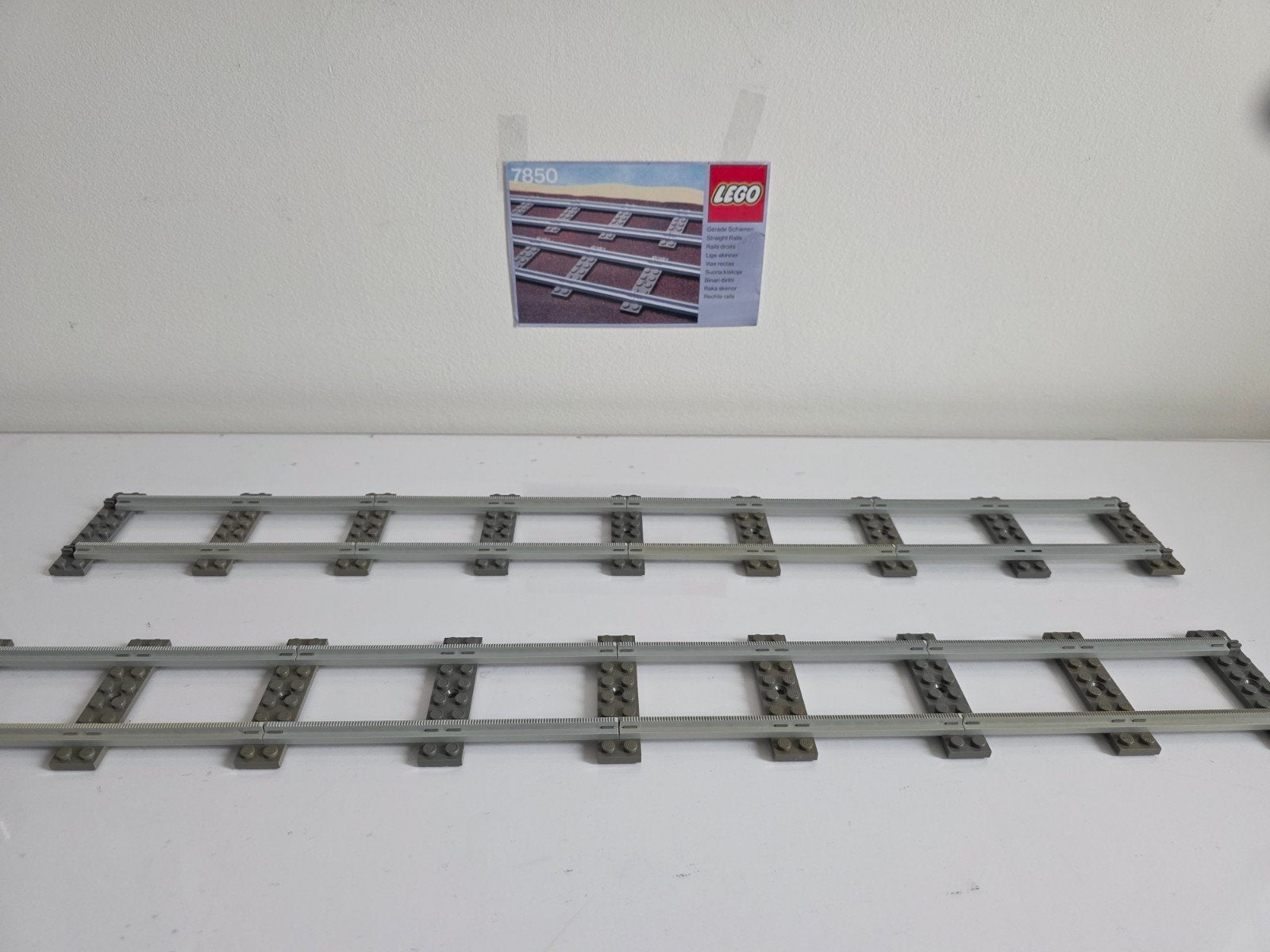 Lego Set 7850 - Rechte Rails voor 12 V Treinen, Gebruikt, Lego, Ophalen of Verzenden, Compleet