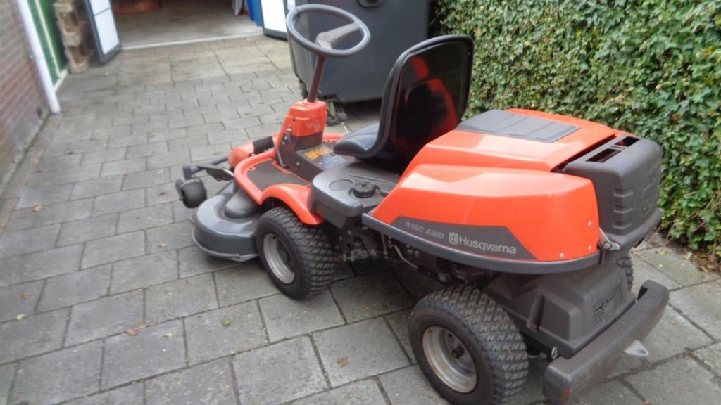 zware husqvarna rider r18  awd frontmaaier   hydrostaat, Tuin en Terras, Zitmaaiers, Ophalen, Gebruikt, Husqvarna, Nederland