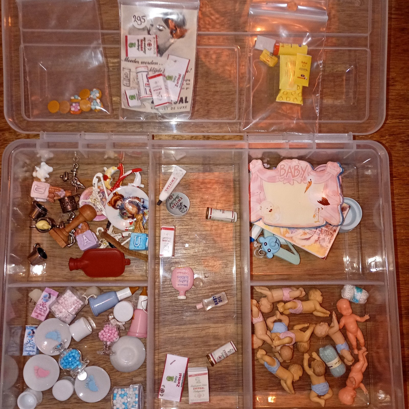poppenhuis accessoires, baby thema, Ophalen of Verzenden, Zo goed als nieuw, Poppenhuis