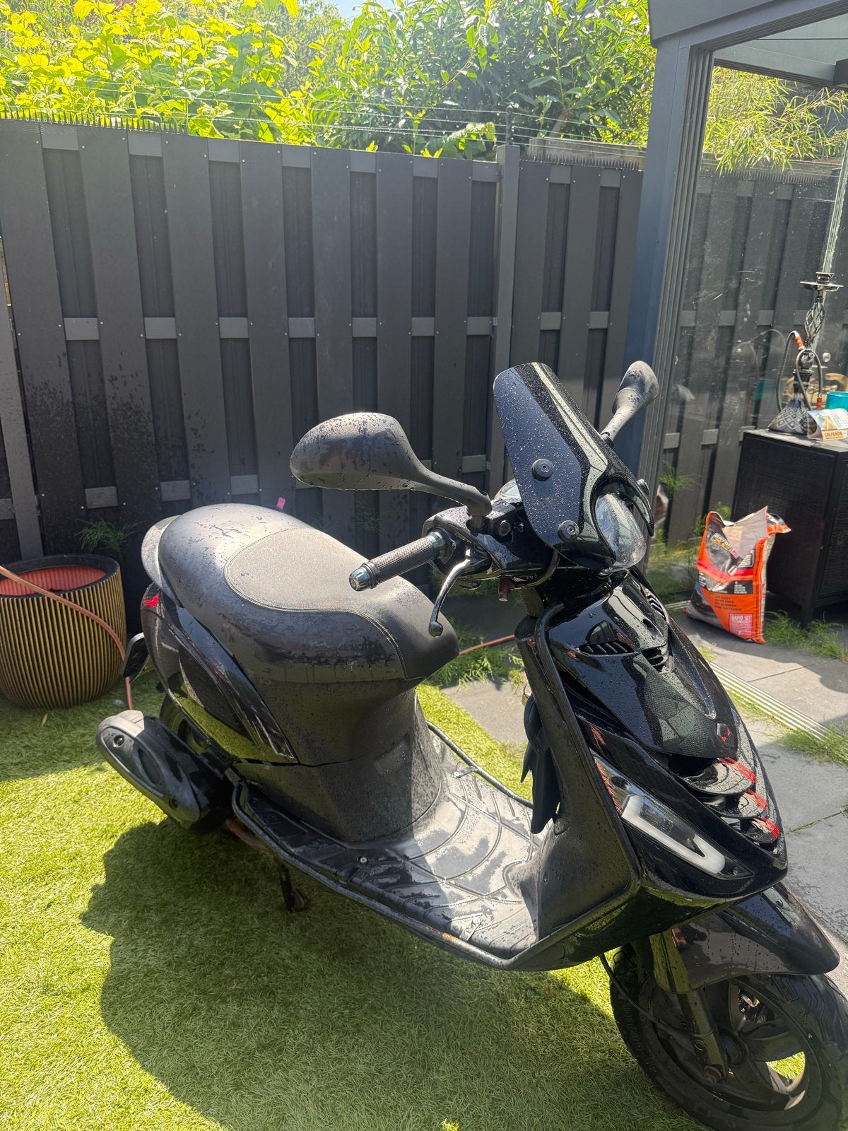 Piaggio Zip 2016 - Goed onderhouden, rijdt heerlijk!, Fietsen en Brommers, Scooters | Piaggio, Ophalen, Gebruikt, Maximaal 45 km/u