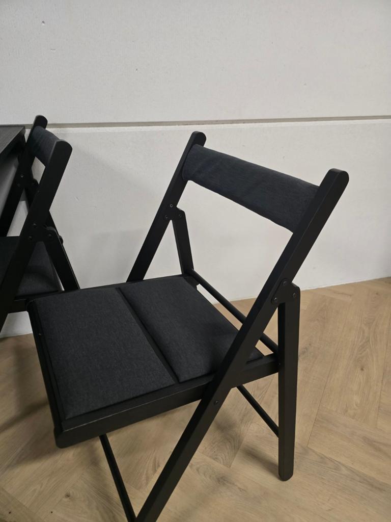 Set van 30 zwarte klapstoelen met stoffen zitting, Gebruikt, Zwart, Modern, Functioneel, Ophalen of Verzenden