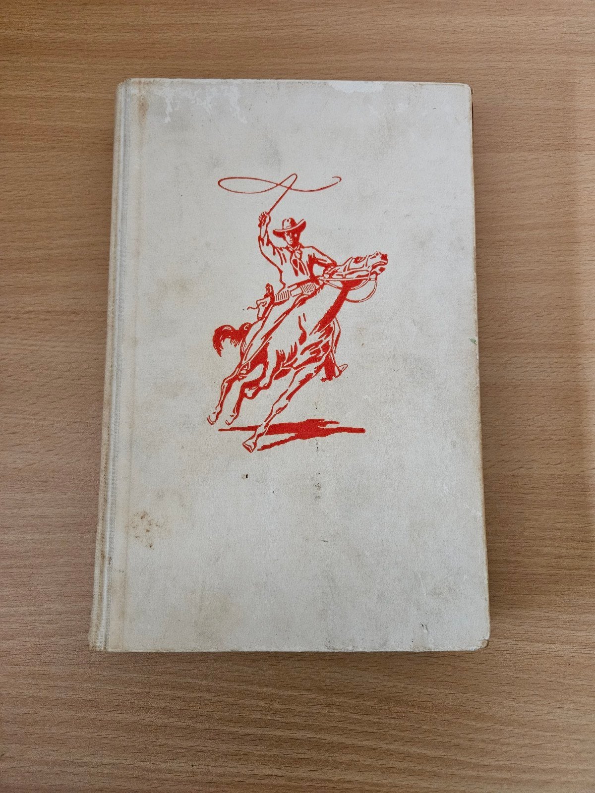 J. Nowee - Het spookt op de spoorbaan! Arendsoog serie, Ophalen of Verzenden, Gelezen, J. Nowee