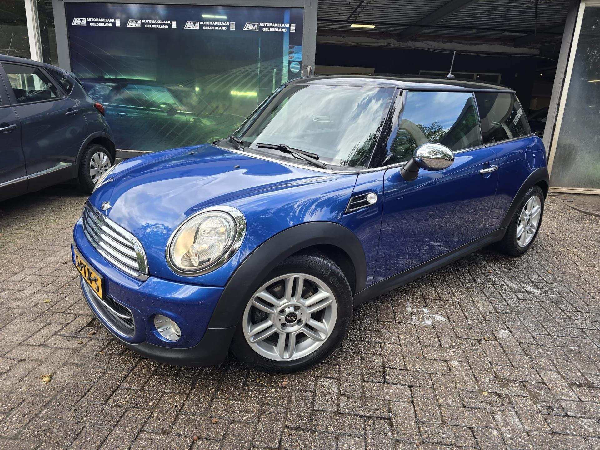 Mini 3-Deurs 1.6 Cooper 10 Years II AUTOMAAT | 3/6 OF 12 MND, Auto's, Euro 5, Gebruikt, Zwart, 4 cilinders