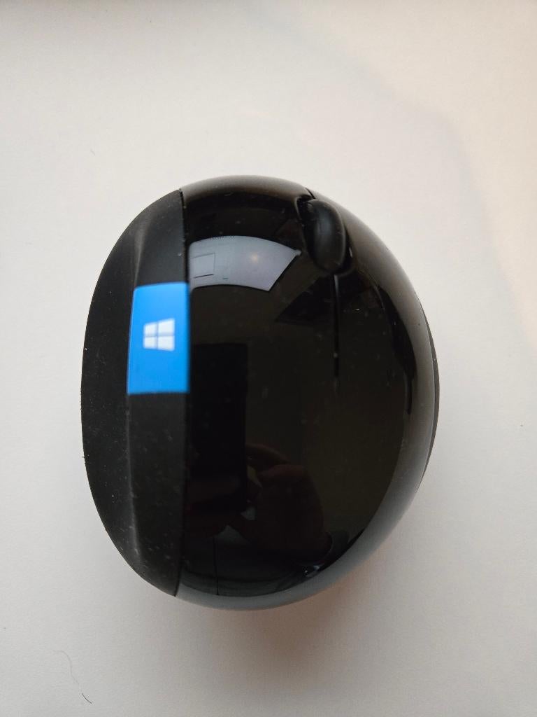 Microsoft ergonomische muis (L6V-00001), Computers en Software, Muizen, Zo goed als nieuw, Draadloos, Ergonomisch, Ophalen of Verzenden