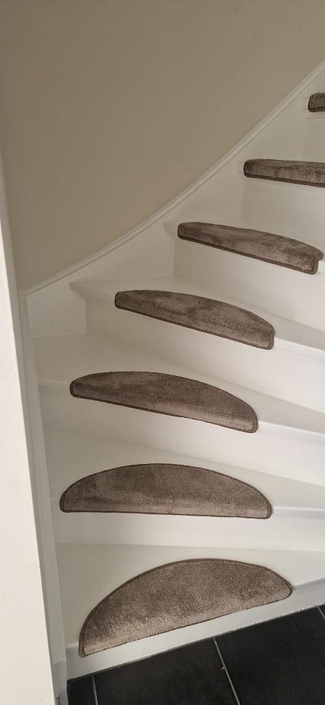 Trapmatten/halve maantjes taupe – nieuw – 20x56cm (Hornbach), Huis en Inrichting, Stoffering | Tapijten en Kleden, Nieuw, 50 tot 100 cm