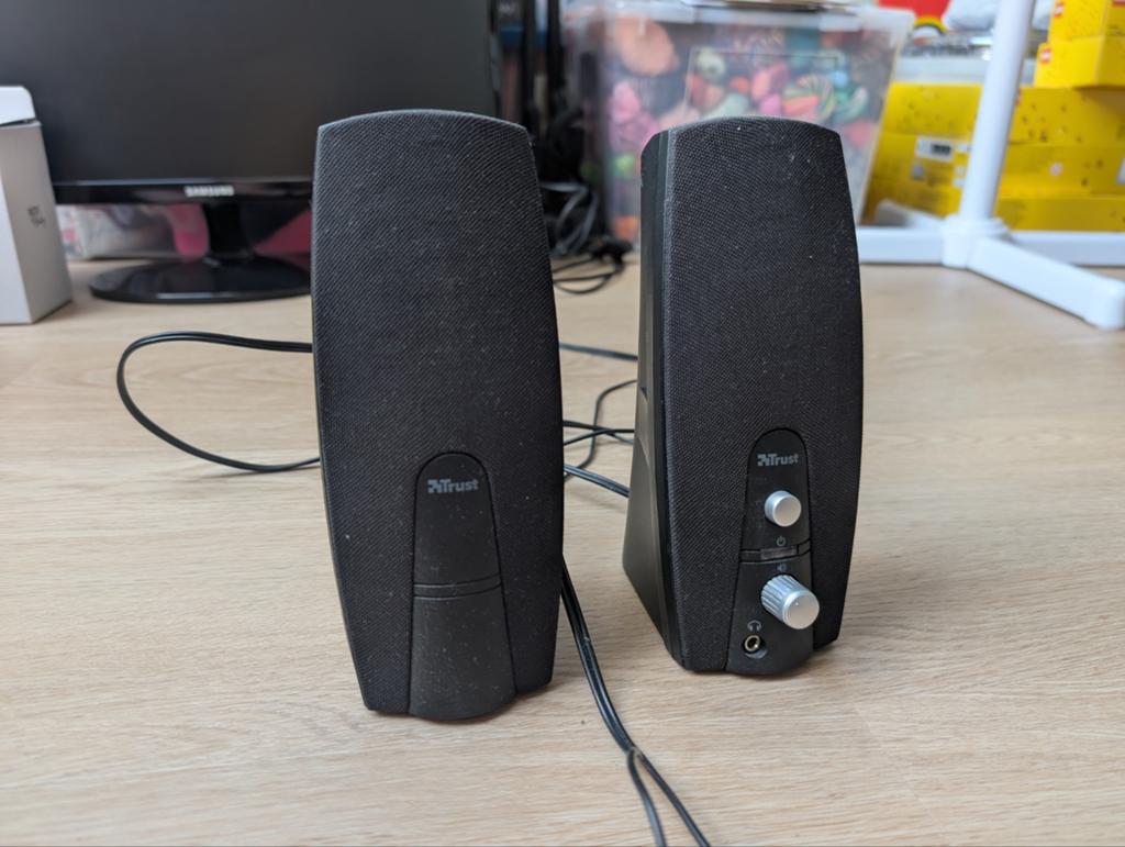 Trust PCS-220 2.0 Speaker Set - Prima bekabeld speakersetje, Computers en Software, Pc speakers, Ophalen of Verzenden, Gebruikt