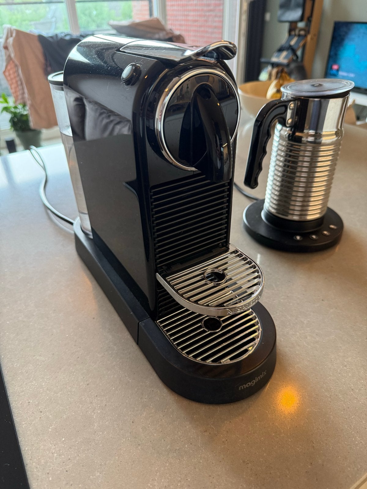 Nespresso Magimix Inissia met Aeroccino 3 melkopschuimer, Witgoed en Apparatuur, Koffiezetapparaten, Ophalen, Espresso apparaat