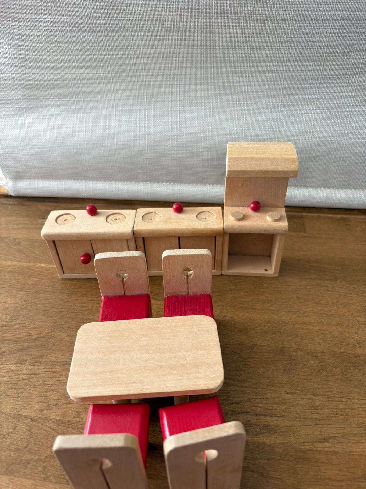 Complete houten poppenhuis keuken + eethoek | 4 stoelen, Ophalen of Verzenden, Gebruikt, Poppenhuis