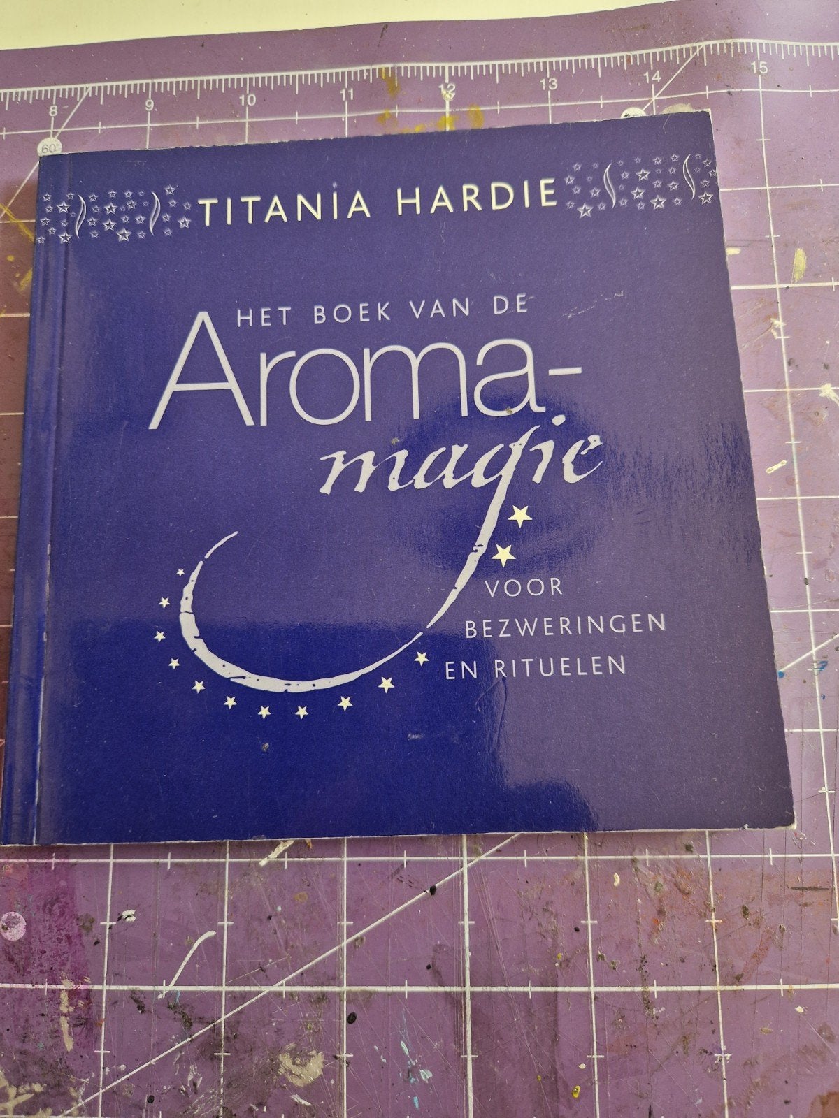 Aromamagie - Bezweringen en Rituelen, Ophalen of Verzenden, Spiritualiteit algemeen, Achtergrond en Informatie