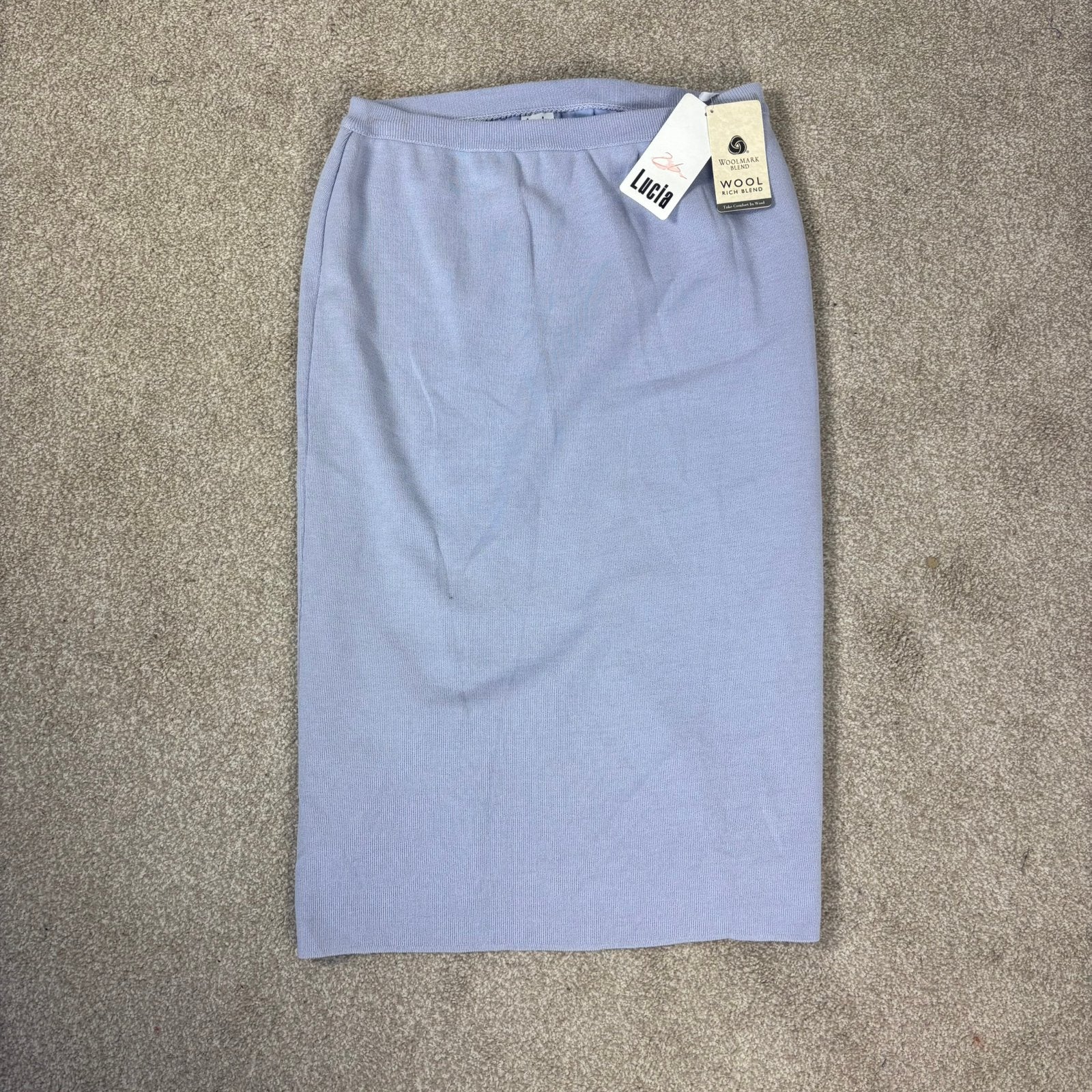 Lucia wollen middelange rok NIEUW maat 42, Kleding | Dames, Rokken, ., Maat 42/44 (L), Ophalen of Verzenden, Zo goed als nieuw