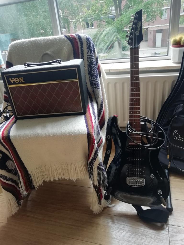 Ibanez Gio gitaar met Vox versterker, Muziek en Instrumenten, Ophalen, Gebruikt, Ibanez, Met versterker