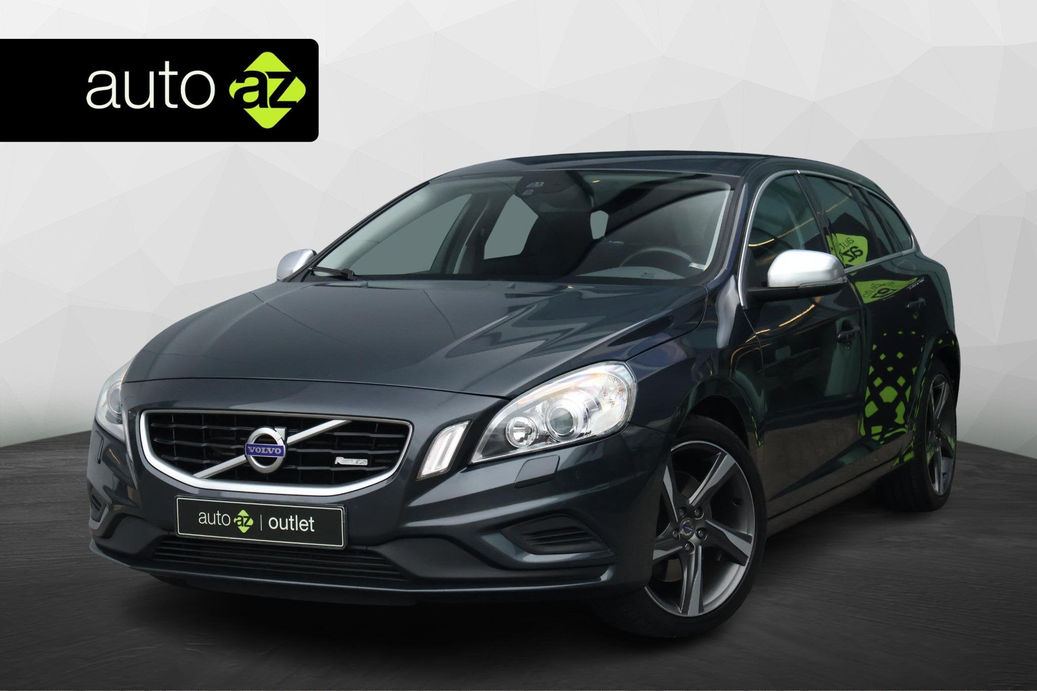 Volvo V60 2.0 T5 R-Design / Stoelverwarming, Euro 5, Stof, Zwart, 4 cilinders