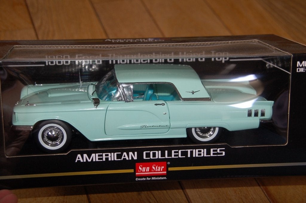 1:18 FORD THUNDERBIRD 1960 HARDTOP COUPE Sun star WRH, Verzenden, Zo goed als nieuw, Auto, Sun Star